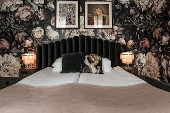 The Vault Hotel