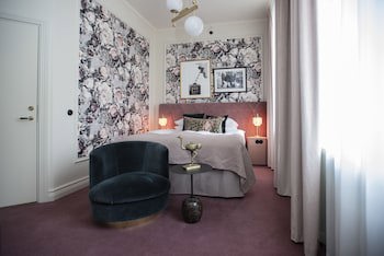 The Vault Hotel