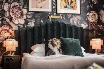The Vault Hotel