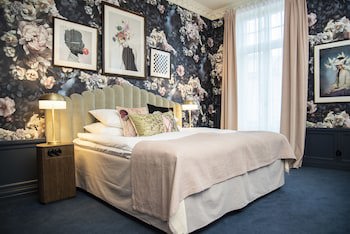 The Vault Hotel