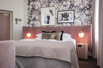 The Vault Hotel