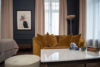 The Vault Hotel