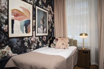 The Vault Hotel