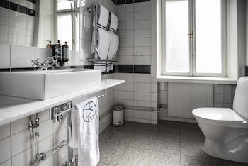 The Vault Hotel