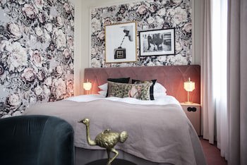 The Vault Hotel