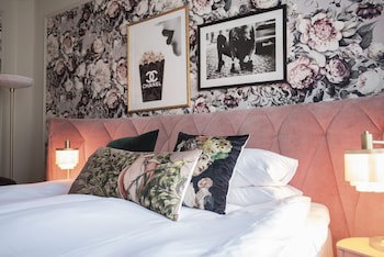 The Vault Hotel