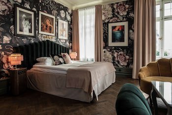 The Vault Hotel