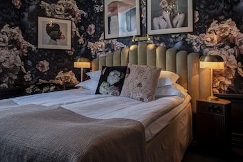 The Vault Hotel