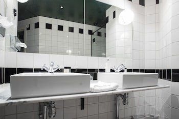 The Vault Hotel