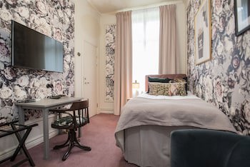 The Vault Hotel