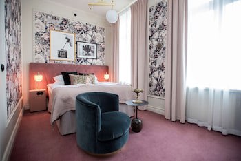The Vault Hotel