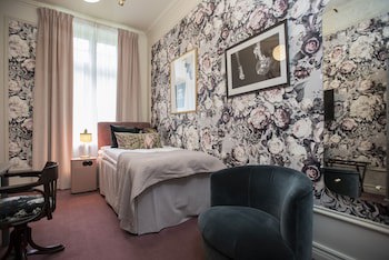 The Vault Hotel