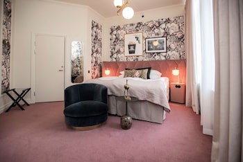 The Vault Hotel