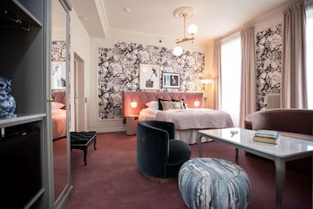 The Vault Hotel