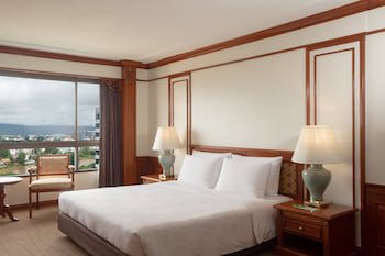 Centara Riverside Hotel Chiang Mai