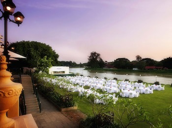 Centara Riverside Hotel Chiang Mai