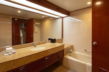Centara Riverside Hotel Chiang Mai