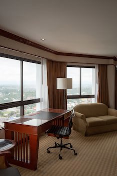 Centara Riverside Hotel Chiang Mai
