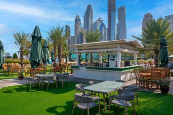 Al Habtoor Grand Resort, Autograph Collection
