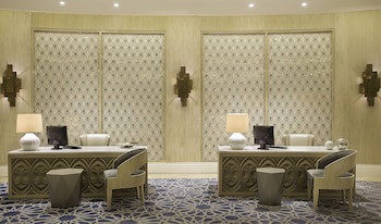 Al Habtoor Grand Resort, Autograph Collection