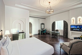Al Habtoor Grand Resort, Autograph Collection
