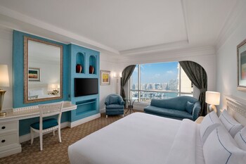 Al Habtoor Grand Resort, Autograph Collection