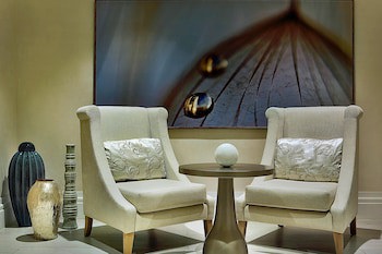 Al Habtoor Grand Resort, Autograph Collection