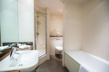 Crowne Plaza London Ealing, An Ihg Hotel