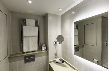Crowne Plaza London Ealing, An Ihg Hotel