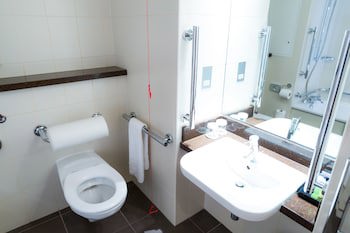 Crowne Plaza London Ealing, An Ihg Hotel