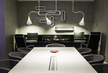 Crowne Plaza London Ealing, An Ihg Hotel