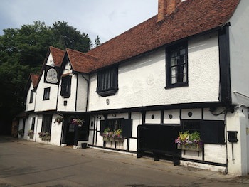 The Olde Bell, Bw Signature Collection