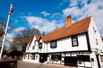 The Olde Bell, Bw Signature Collection