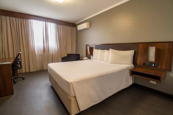 Deville Business Maringa