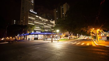 Deville Business Maringa