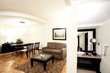 Tikal Futura Hotel & Convention Center