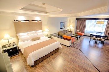 Tikal Futura Hotel & Convention Center