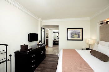 Tikal Futura Hotel & Convention Center