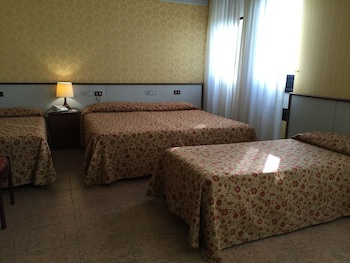 Hotel Maxim galeri fotoğrafı