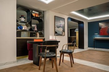 Neues Schloss Privat Hotel Zurich, Autograph Collection