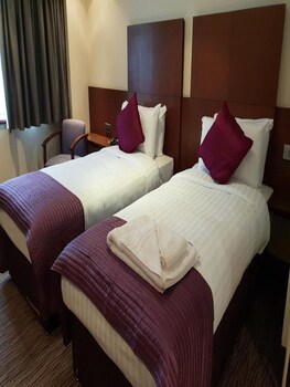 Thatcher's Hotel