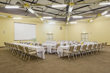 Holiday Inn Bulawayo, An Ihg Hotel