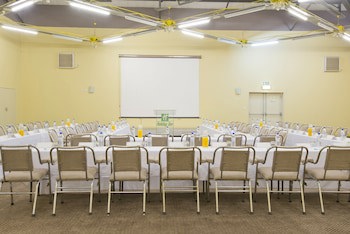 Holiday Inn Bulawayo, An Ihg Hotel