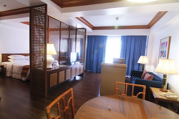Century Park Hotel