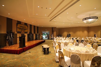 Century Park Hotel