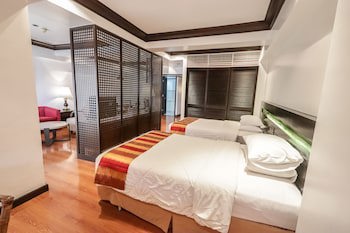 Century Park Hotel