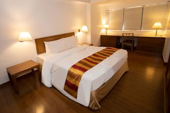 Century Park Hotel