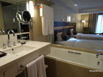 Century Park Hotel