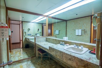 Century Park Hotel