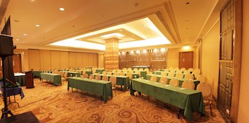 Century Park Hotel